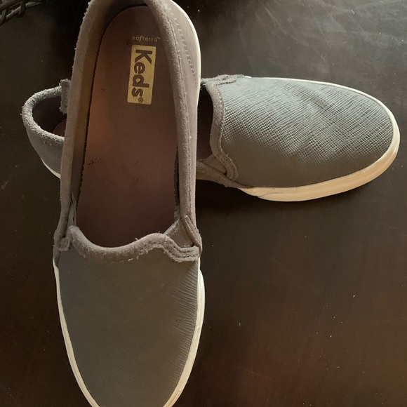 Women’s size 10 Keds canvas slip on tennis shoes gray - Picture 2 of 2